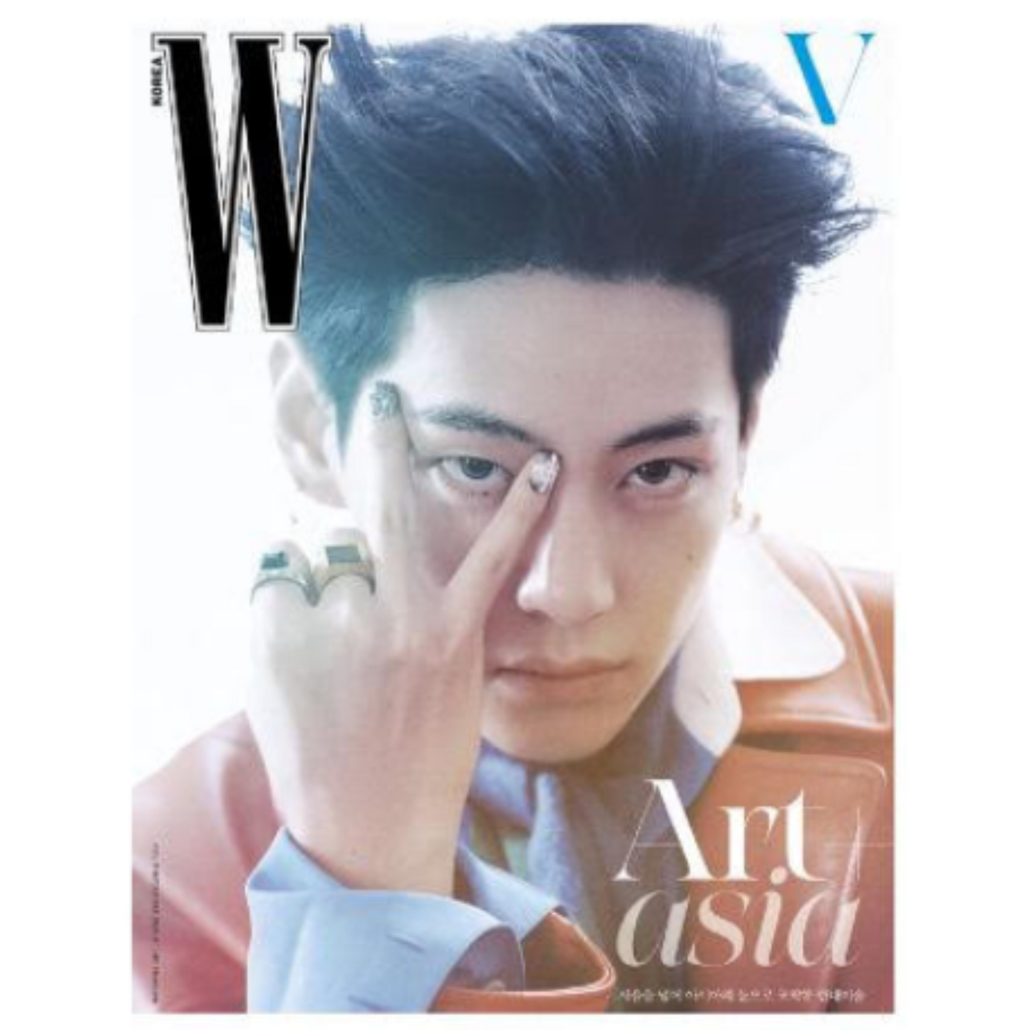 PRE-ORDER: W Volume 9 2025.09 (BTS V)