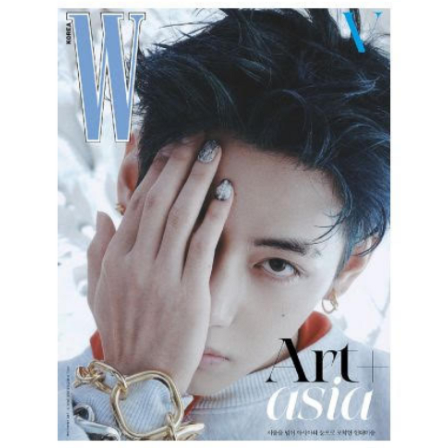 PRE-ORDER: W Volume 9 2025.09 (BTS V)