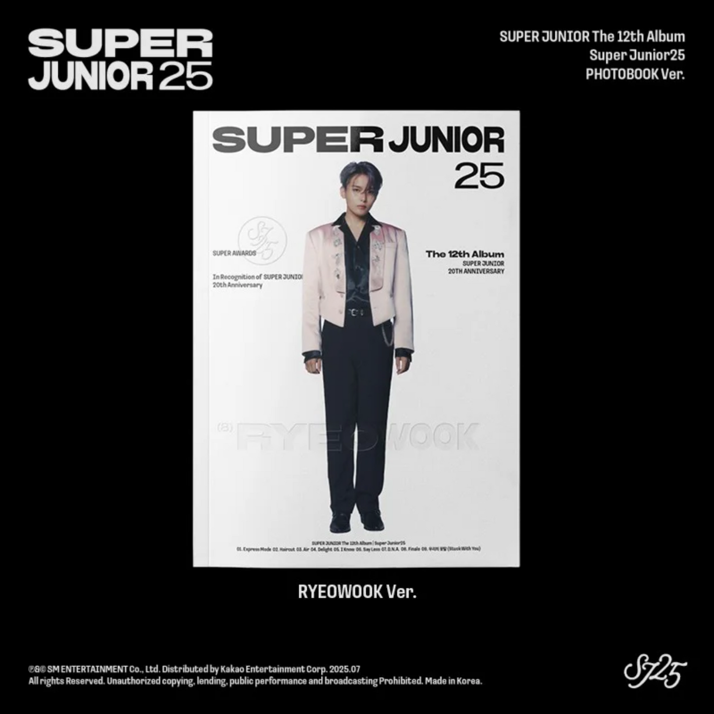Super Junior's 12th full-length album Super Junior25 (PHOTOBOOK Ver.)